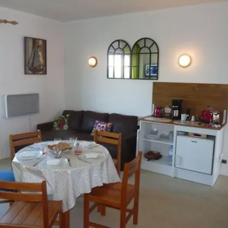 T3* Plage/gare/centre ~300m +box-auto +fibre/wifi 아파트 *