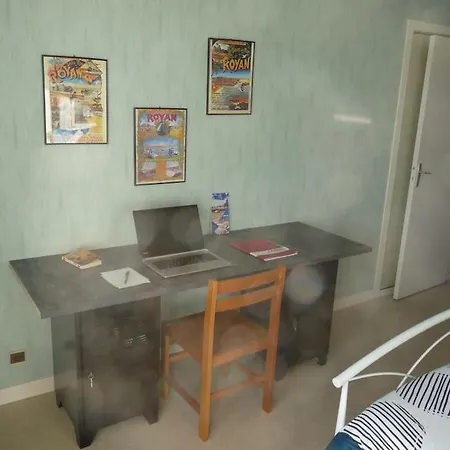 T3* Plage/gare/centre ~300m +box-auto +fibre/wifi Lejlighed