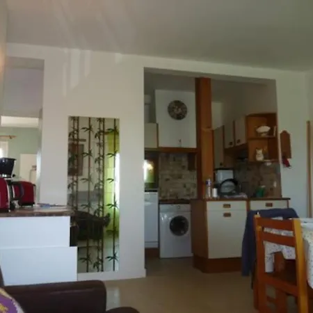 T3* Plage/gare/centre ~300m +box-auto +fibre/wifi Lejlighed