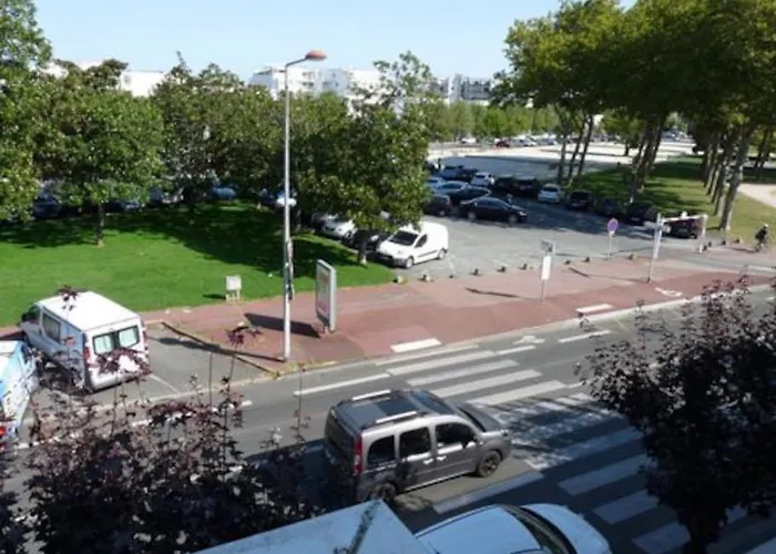 Appartement T3* Plage/gare/centre ~300m +box-auto +fibre/wifi Royan